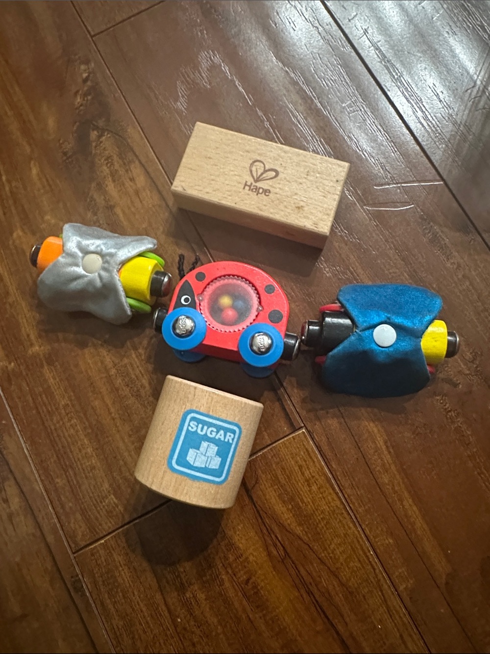 Hape Lucky Ladybug Friends Magnetic Wooden Train 3 Cars + Sugar Jar & block